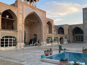 پاورپوینت تحلیل دقیق معماری مسجد رحیم خان اصفهان