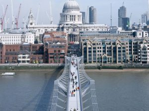 پاورپوینت تحلیل دقیق معماری پل هزاره لندن - Millennium Bridge