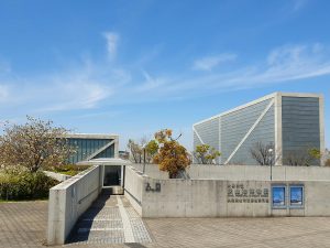 پاورپوینت تحلیل دقیق معماری موزه سامایاک اثر تادائو آندو